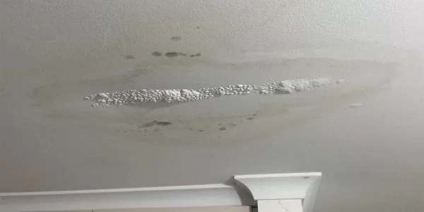 Üst Kattan Su Akıyor: Çözüm için Adımlar!